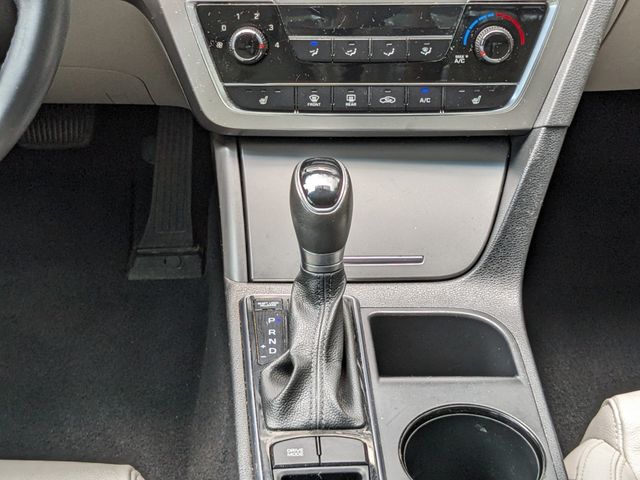 2017 Hyundai Sonata Limited 2.4L - 21998705 - 17