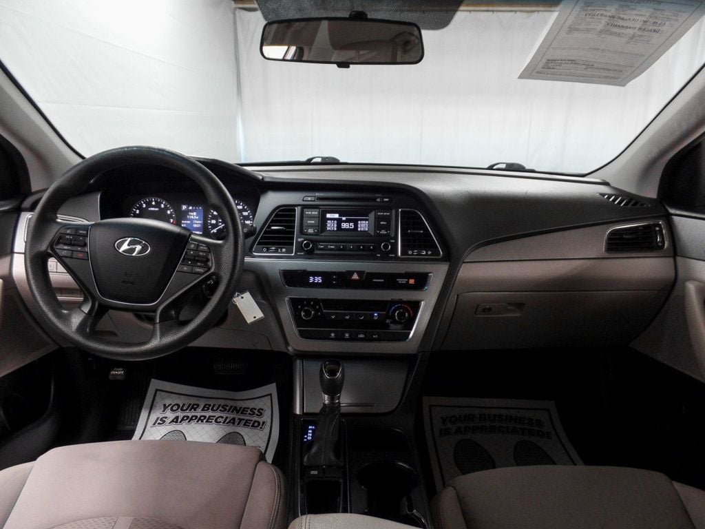 2017 Hyundai Sonata SE - 22611903 - 12