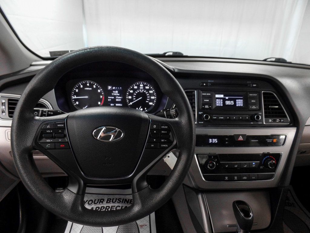 2017 Hyundai Sonata SE - 22611903 - 13