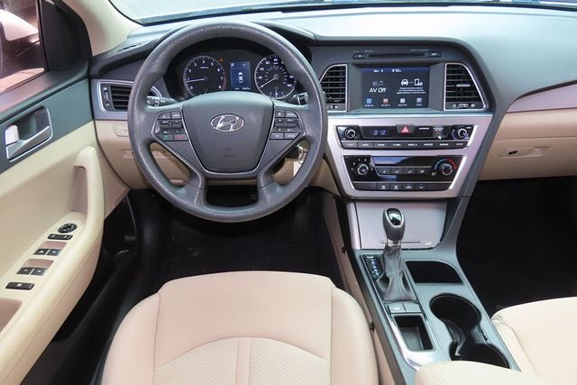 2017 HYUNDAI SONATA SE 2.4L - 22651261 - 15