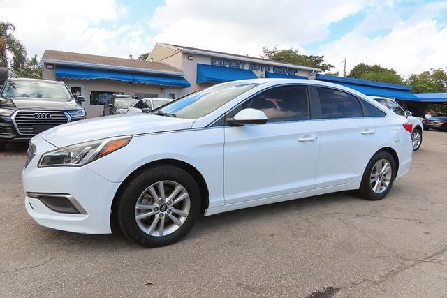 2017 HYUNDAI SONATA SE 2.4L - 22651261 - 3