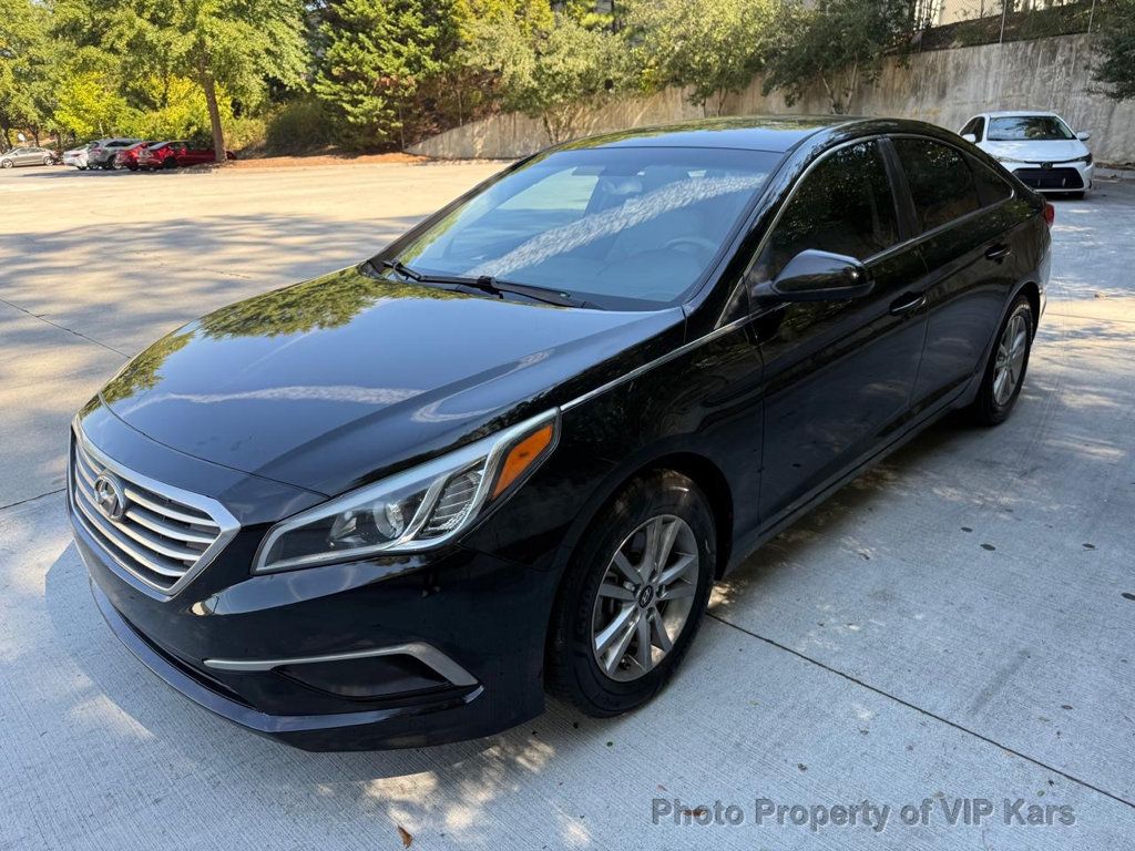 2017 Hyundai Sonata SE 2.4L - 22933301 - 1