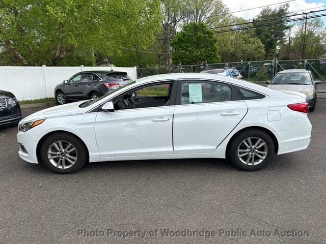 2017 Hyundai Sonata SE 2.4L - 23048584 - 15