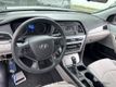 2017 Hyundai Sonata SE 2.4L - 23048584 - 19