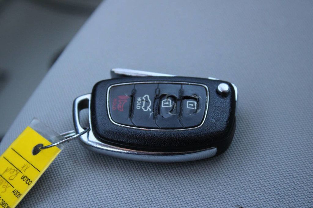 2017 Hyundai Sonata SE 2.4L - 22906843 - 31