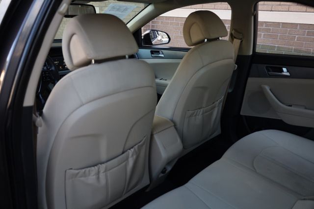 2017 Hyundai Sonata SE 2.4L PZEV - 22878489 - 19