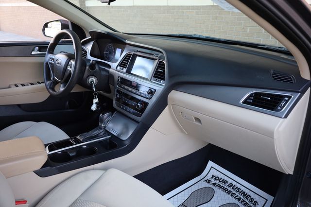 2017 Hyundai Sonata SE 2.4L PZEV - 22878489 - 28