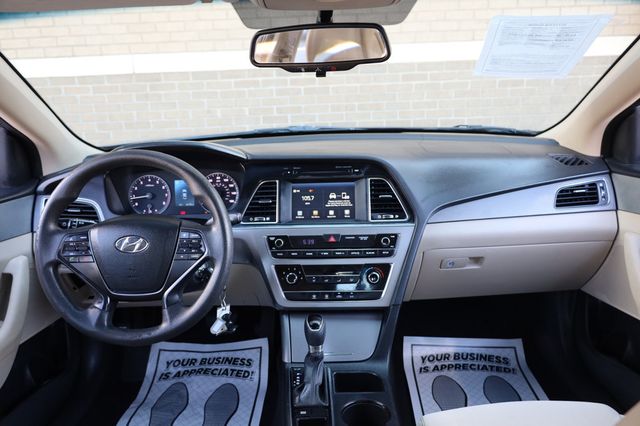 2017 Hyundai Sonata SE 2.4L PZEV - 22878489 - 29