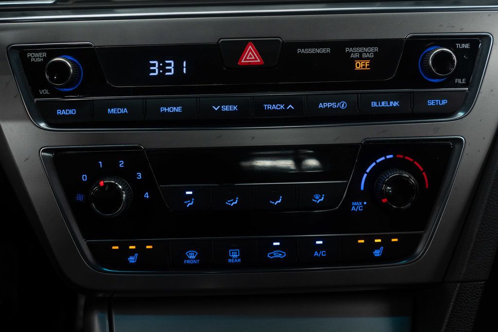 Hyundai Sonata photo 19