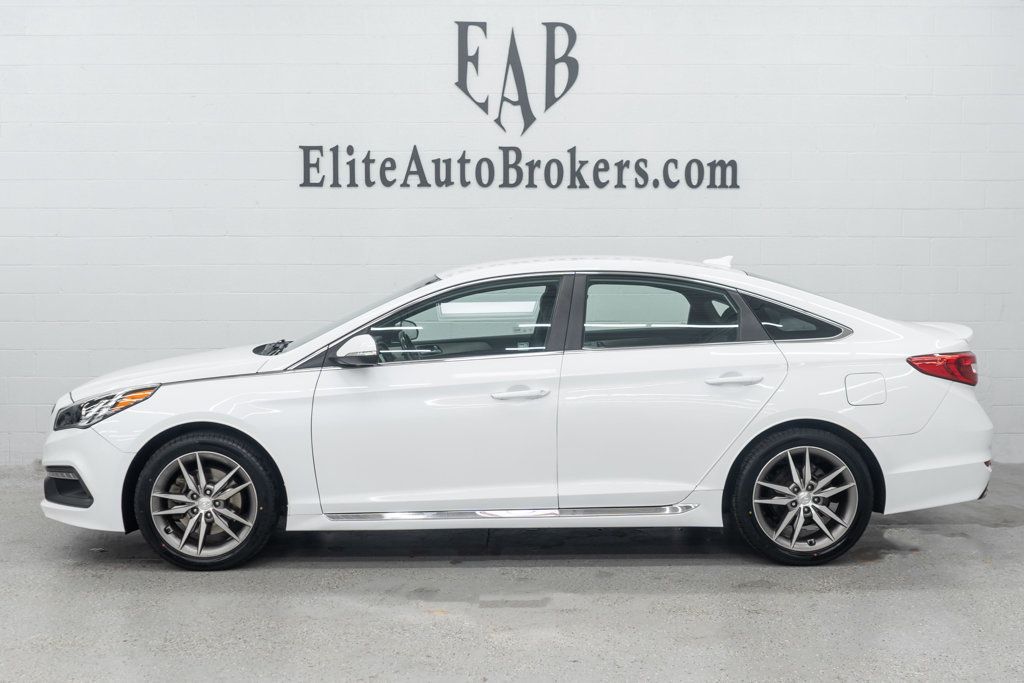 Hyundai Sonata photo 2