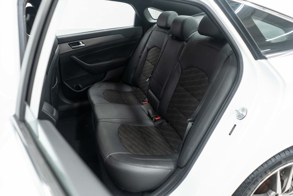 Hyundai Sonata photo 22
