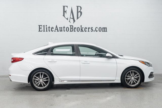 2017 Hyundai Sonata Sport 2.0T - 23072644 - 4