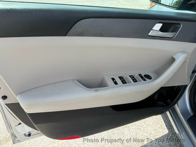 2017 Hyundai Sonata Sport 2.4L - 23048753 - 11