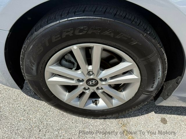 2017 Hyundai Sonata Sport 2.4L - 23048753 - 19