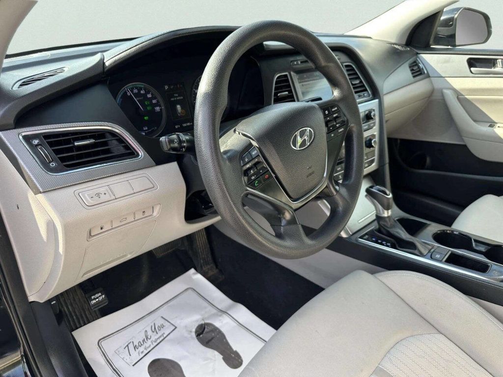 2017 Hyundai Sonata Hybrid SE 2.0L - 23049455 - 12
