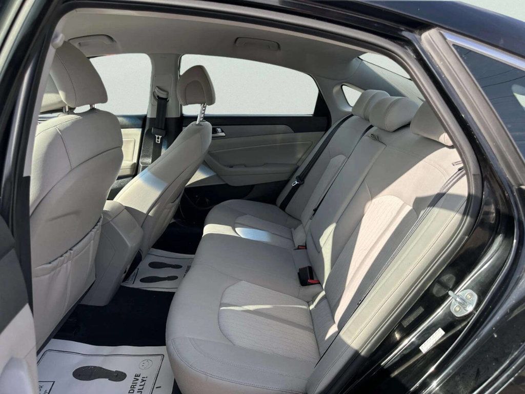 2017 Hyundai Sonata Hybrid SE 2.0L - 23049455 - 15