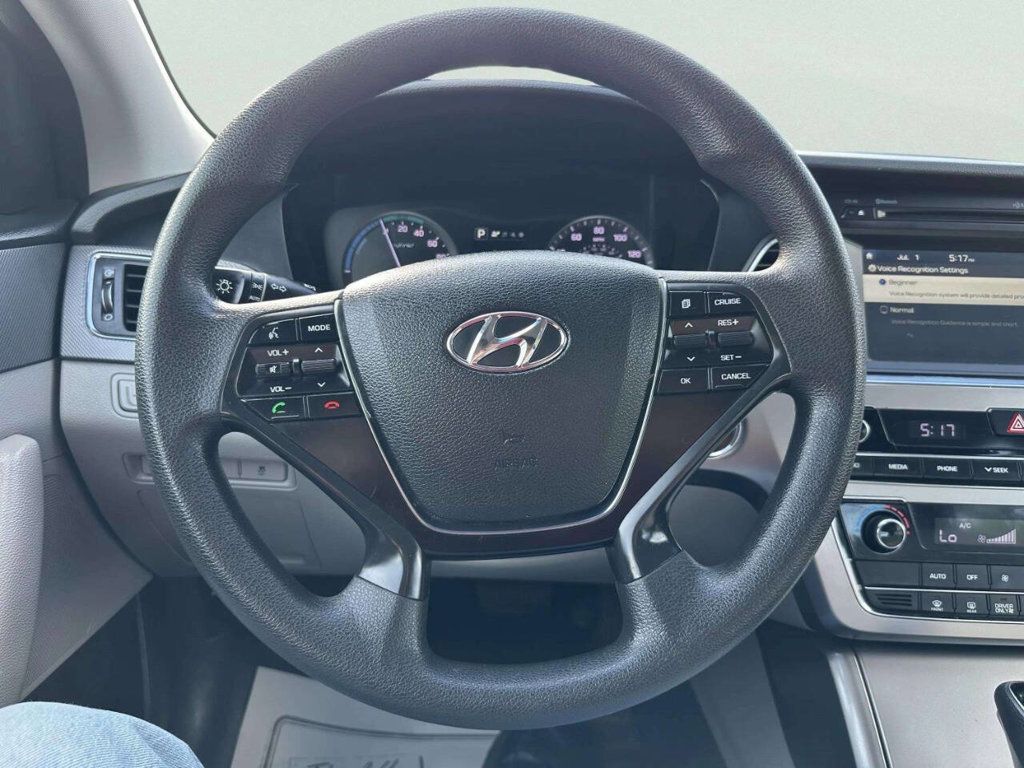 2017 Hyundai Sonata Hybrid SE 2.0L - 23049455 - 23