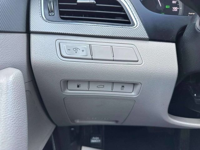 2017 Hyundai Sonata Hybrid SE 2.0L - 23049455 - 26