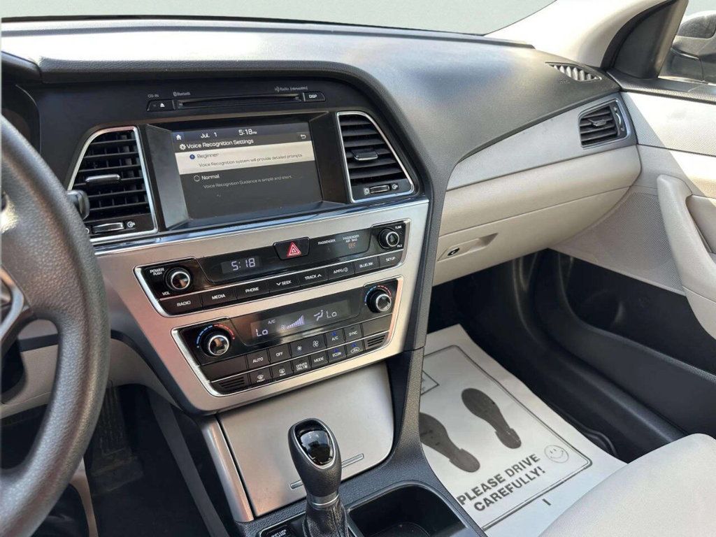 2017 Hyundai Sonata Hybrid SE 2.0L - 23049455 - 30