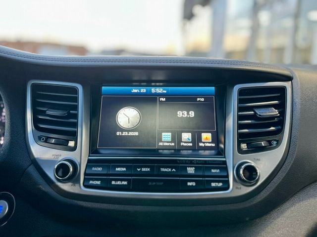 2017 Hyundai Tucson LIMITED - 22972783 - 18