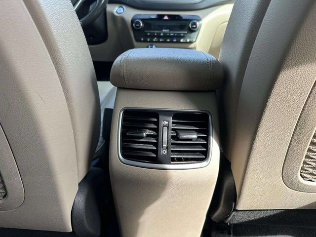 2017 Hyundai Tucson Limited AWD - 23000584 - 18