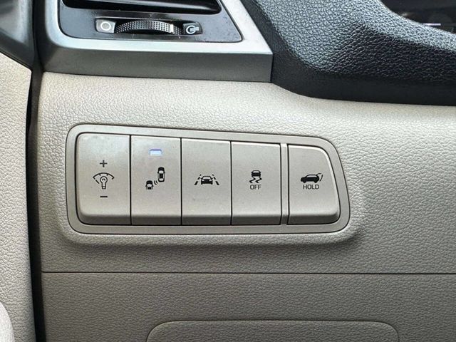 2017 Hyundai Tucson Limited AWD - 23000584 - 29