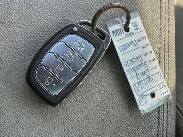 2017 Hyundai Tucson Limited AWD - 23000584 - 36