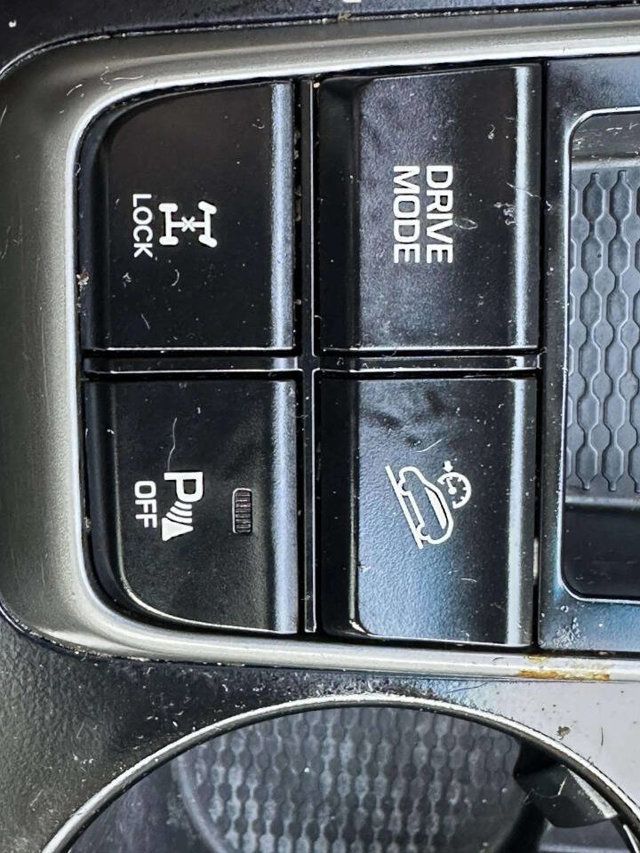 2017 Hyundai Tucson Limited AWD - 23000584 - 37