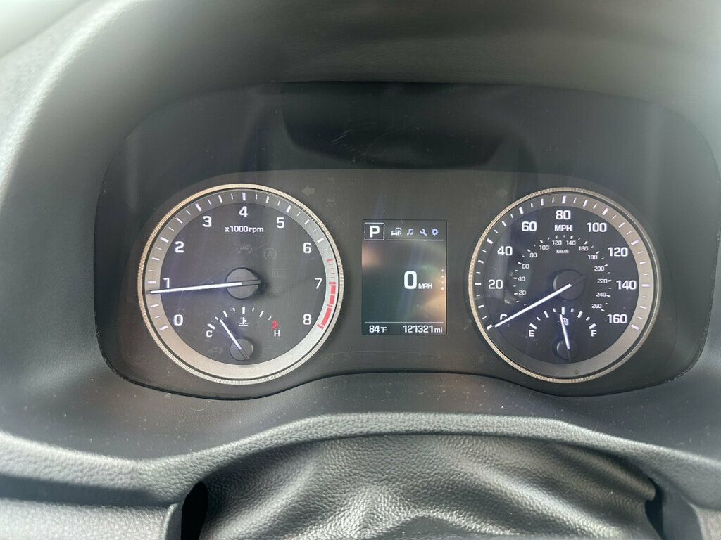 2017 Hyundai Tucson Limited AWD - 23088599 - 11