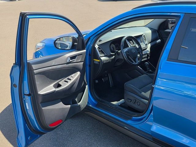 2017 Hyundai Tucson Night FWD - 22923143 - 42