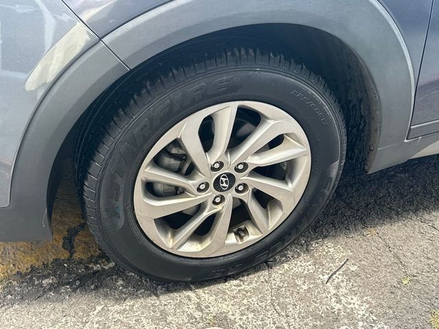 2017 Hyundai Tucson SE - 23030819 - 11
