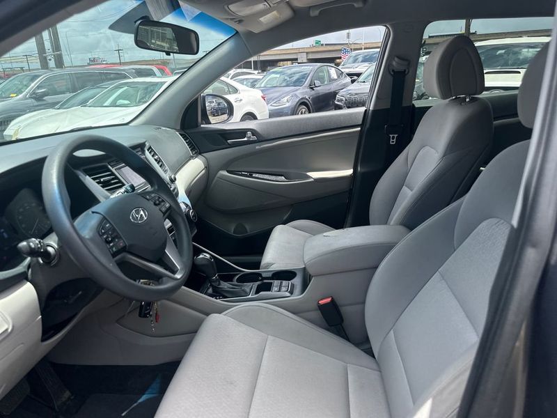 2017 Hyundai Tucson SE - 23030819 - 12