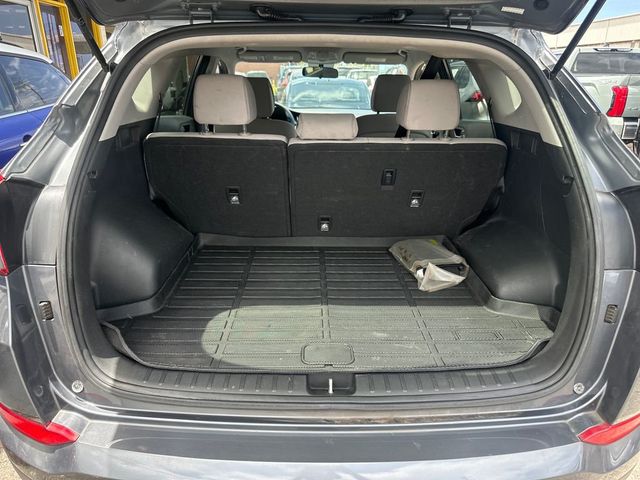 2017 Hyundai Tucson SE - 23030819 - 19