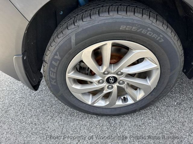 2017 Hyundai Tucson SE - 23012664 - 13