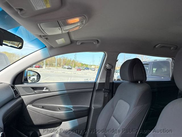 2017 Hyundai Tucson SE - 23012664 - 4
