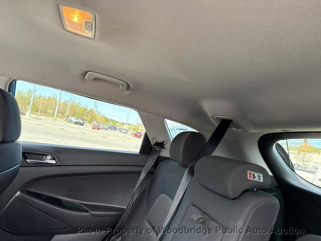 2017 Hyundai Tucson SE - 23012664 - 8