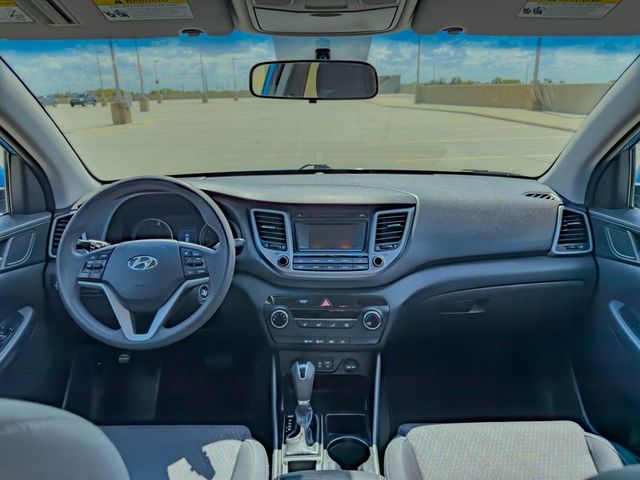 2017 Hyundai Tucson SE - 22786895 - 18