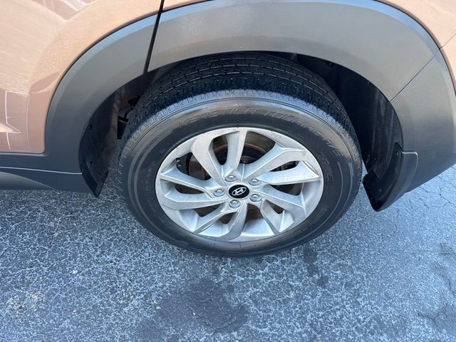 2017 Hyundai Tucson SE - 23026871 - 9