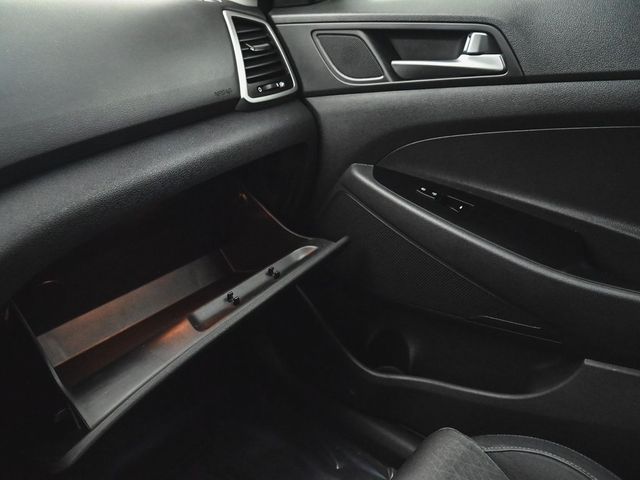 2017 Hyundai Tucson SE - 22955451 - 14