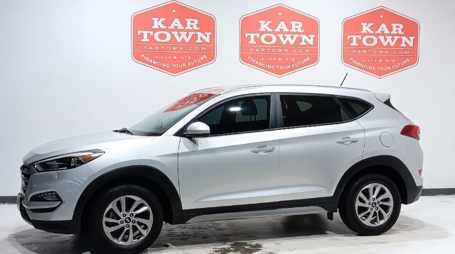 2017 Hyundai Tucson SE - 22745270 - 1