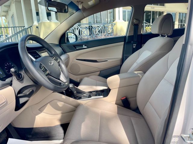 2017 Hyundai Tucson SE - 22912882 - 10