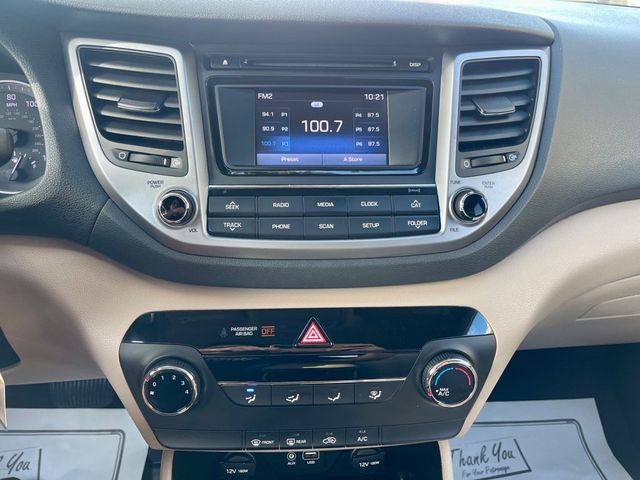 2017 Hyundai Tucson SE - 22912882 - 15