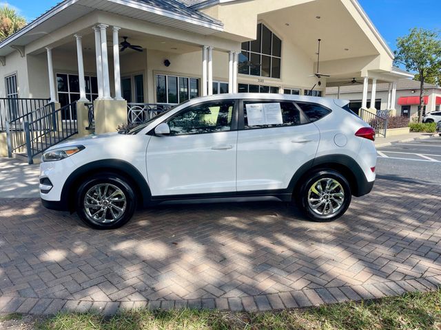 2017 Hyundai Tucson SE - 22912882 - 1
