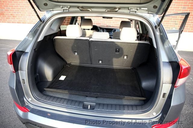 2017 Hyundai Tucson SE AWD - 22944947 - 33