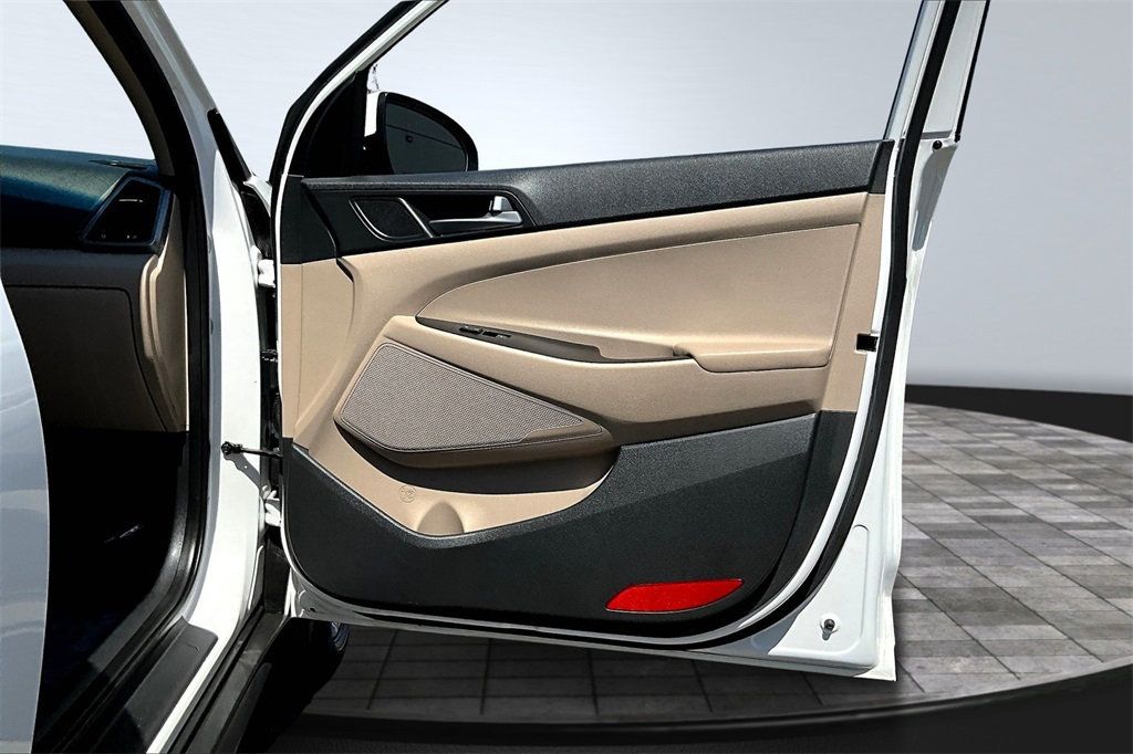 2017 Hyundai Tucson SE photo 15