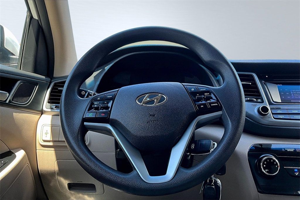 2017 Hyundai Tucson SE photo 19
