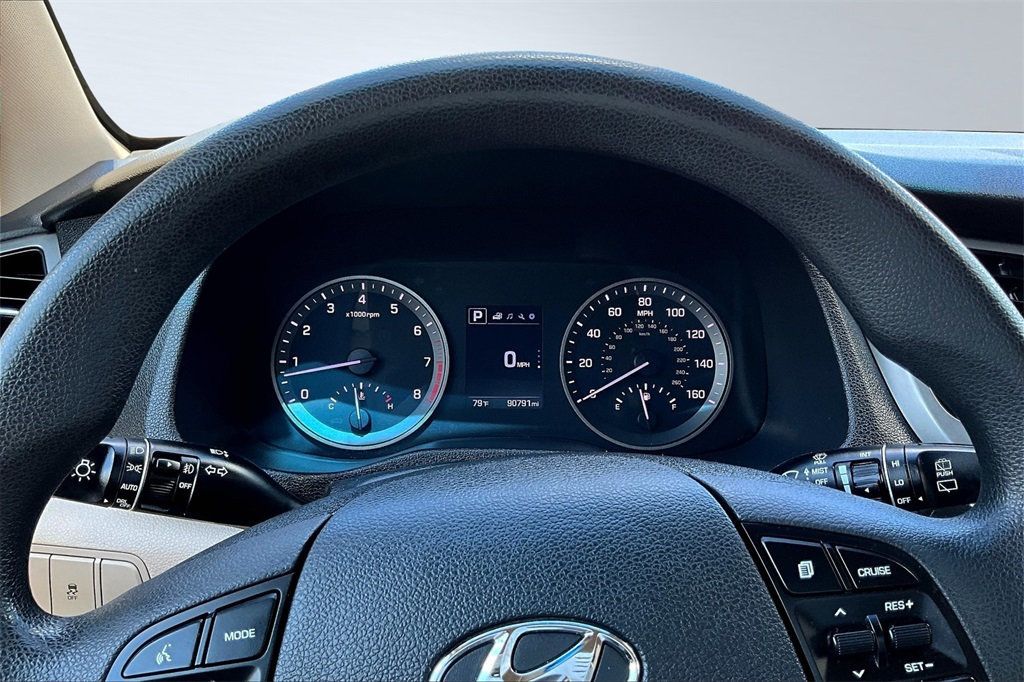 2017 Hyundai Tucson SE photo 22