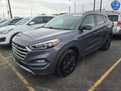 2017 Hyundai Tucson - KM8J3CA24HU498362