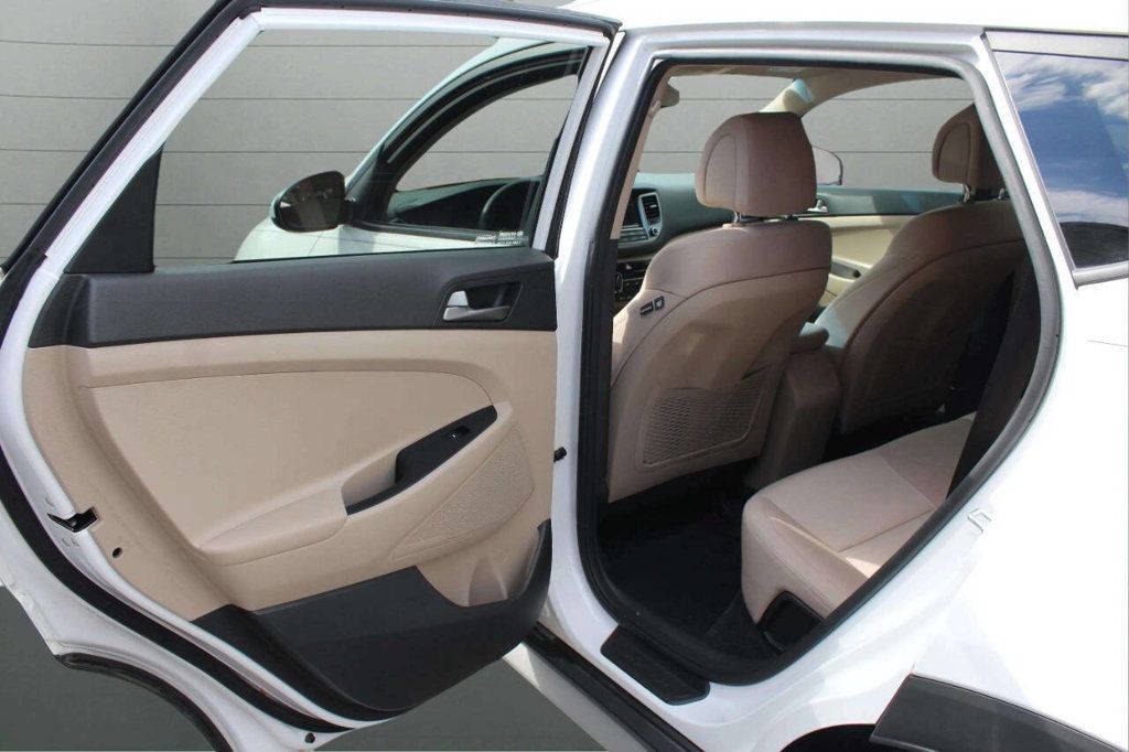 2017 Hyundai Tucson SE AWD 4dr SUV - 22930549 - 12
