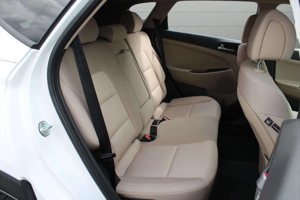 2017 Hyundai Tucson SE AWD 4dr SUV - 22930549 - 16